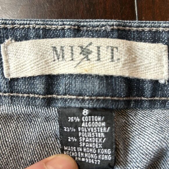 Mixit Women’s Size 8 Denim Stretch Capris - Picture 3 of 6